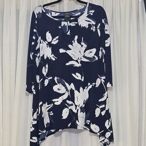 Clara Sun Woo Navy and White Floral Asymmetrical Hem Tunic